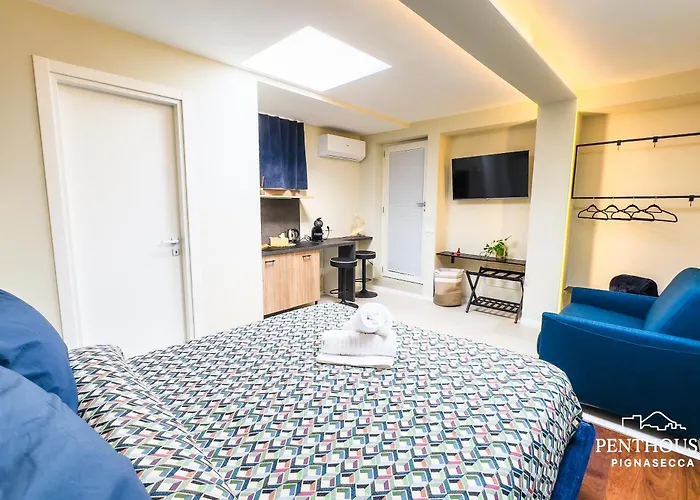 Pensjonat Penthouse Pignasecca - Design 4*