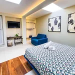 Penthouse Pignasecca - Design Gasthof 4*