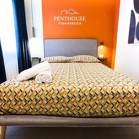 Penthouse Pignasecca - Design 4*