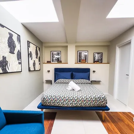 Гостевой дом Penthouse Pignasecca - Design 4*