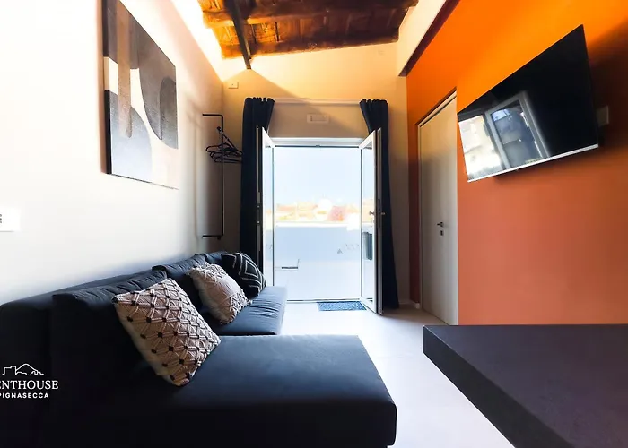 Penthouse Pignasecca - Design ゲストハウス 4*